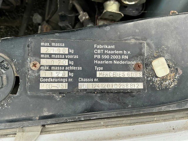 Mercedes-benz e200d limousine - afbeelding 27 van  34