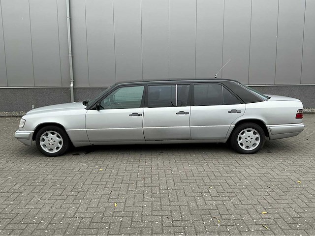 Mercedes-benz e200d limousine - afbeelding 29 van  34