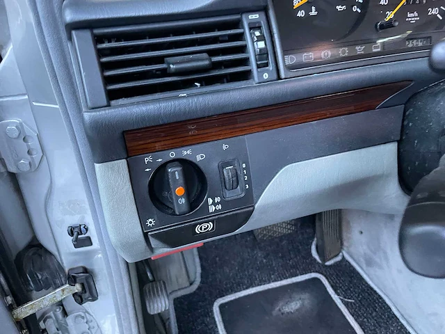 Mercedes-benz e220 s124 e-klasse 2.2 150pk 1994 - afbeelding 14 van  38