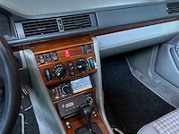 Mercedes-benz e220 s124 e-klasse 2.2 150pk 1994 - afbeelding 18 van  38