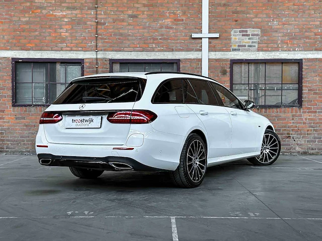 Mercedes-benz e300 de amg line 194pk 2021 plug-in hybrid e-klasse estate, p-967-zg - afbeelding 2 van  51