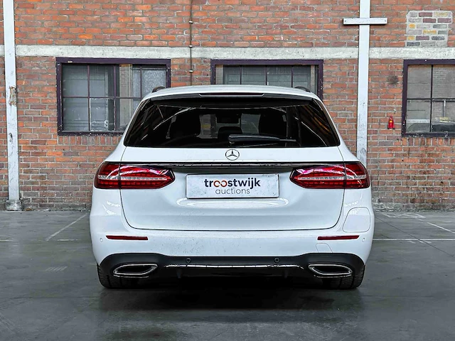Mercedes-benz e300 de amg line 194pk 2021 plug-in hybrid e-klasse estate, p-967-zg - afbeelding 4 van  51