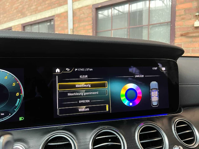 Mercedes-benz e300 de amg line 194pk 2021 plug-in hybrid e-klasse estate, p-967-zg - afbeelding 37 van  51