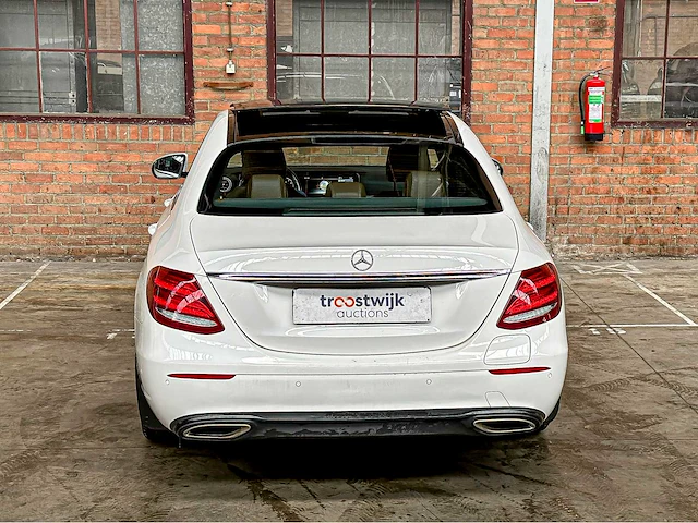 Mercedes-benz e300 e premium plus e-klasse 293pk 2019, g-702-gn - afbeelding 14 van  46