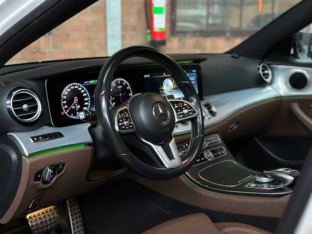 Mercedes-benz e300 e premium plus e-klasse 293pk 2019, g-702-gn - afbeelding 19 van  46
