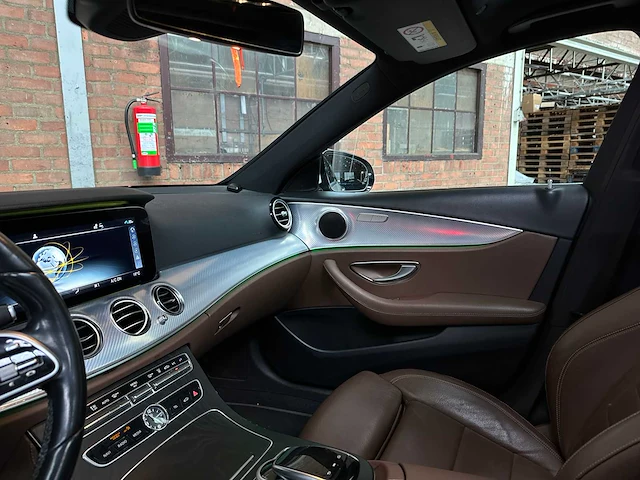 Mercedes-benz e300 e premium plus e-klasse 293pk 2019, g-702-gn - afbeelding 21 van  46
