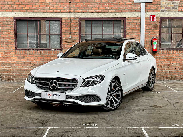 Mercedes-benz e300 e premium plus e-klasse 293pk 2019, g-702-gn - afbeelding 2 van  46
