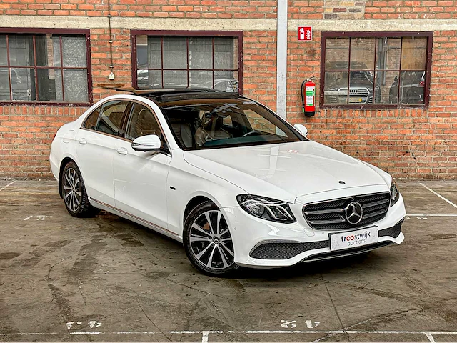 Mercedes-benz e300 e premium plus e-klasse 293pk 2019, g-702-gn - afbeelding 8 van  46