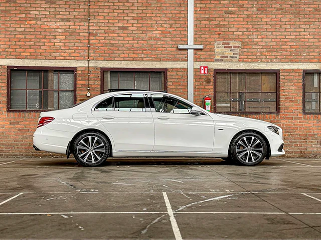Mercedes-benz e300 e premium plus e-klasse 293pk 2019, g-702-gn - afbeelding 9 van  46
