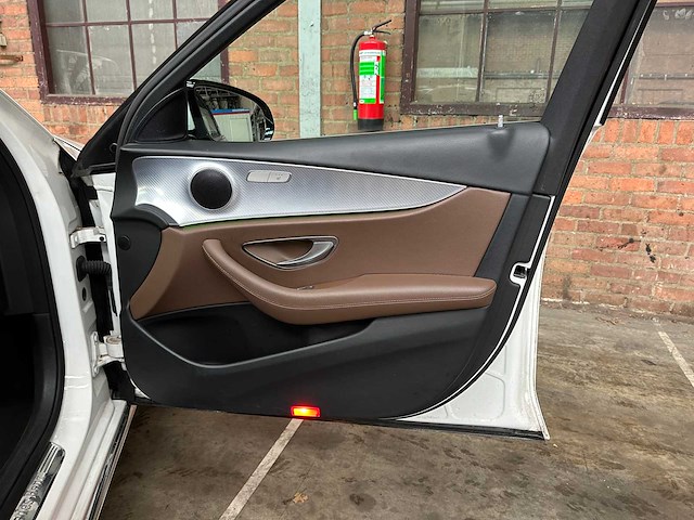 Mercedes-benz e300 e premium plus e-klasse 293pk 2019, g-702-gn - afbeelding 37 van  46