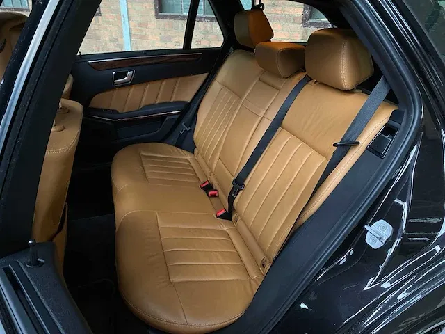 Mercedes-benz e350 amg estate designo avantgarde 3.5 v6 e-klasse 306pk my-2013 - afbeelding 51 van  58