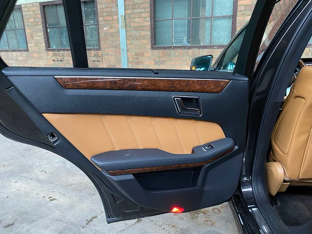 Mercedes-benz e350 amg estate designo avantgarde 3.5 v6 e-klasse 306pk my-2013 - afbeelding 38 van  58