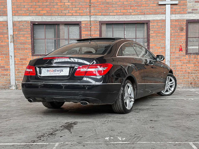 Mercedes-benz e350 cgi elegance 3.5 v6 292pk 2009 e-klasse coupé, 29-nhz-8 - afbeelding 2 van  39