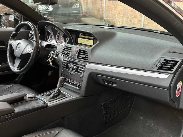 Mercedes-benz e350 cgi elegance 3.5 v6 292pk 2009 e-klasse coupé, 29-nhz-8 - afbeelding 25 van  39