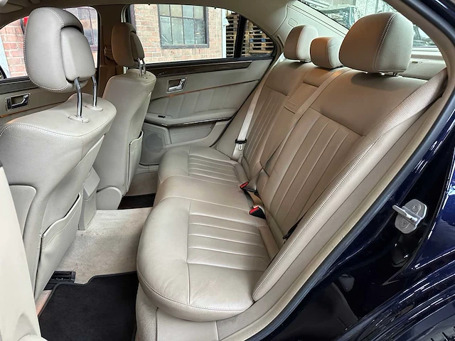 Mercedes-benz e350 cgi elegance e-klasse 292pk 2009, 05-jpn-5 youngtimer - afbeelding 27 van  40