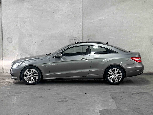 Mercedes-benz e350 coupe cdi 3.0 v6 elegance 231pk 2009 e-klasse (origineel-nl), 86-jpt-5 - afbeelding 6 van  44