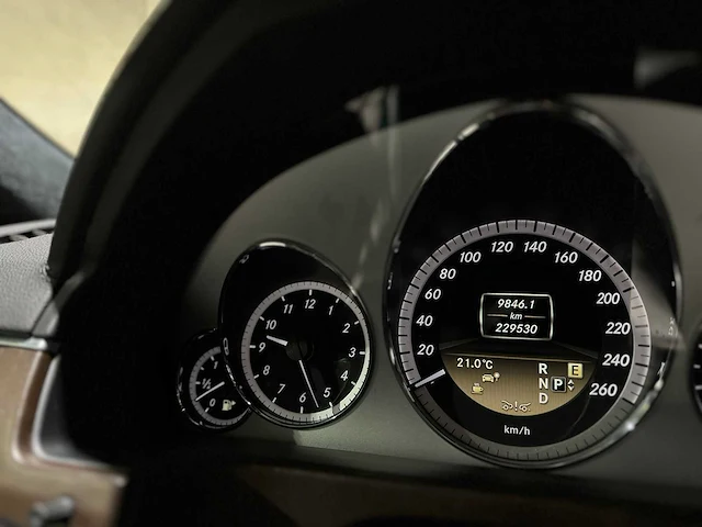 Mercedes-benz e500 amg 4.6 v8 edition sport 4matic 408pk 2011 e-klasse, 83-xfs-9 - afbeelding 25 van  49
