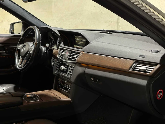 Mercedes-benz e500 amg 4.6 v8 edition sport 4matic 408pk 2011 e-klasse, 83-xfs-9 - afbeelding 45 van  49