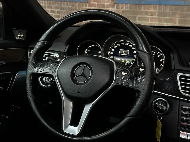 Mercedes-benz e500 amg 4matic 4.6 v8 e-klasse 408pk 2013, h-726-fk - afbeelding 21 van  71