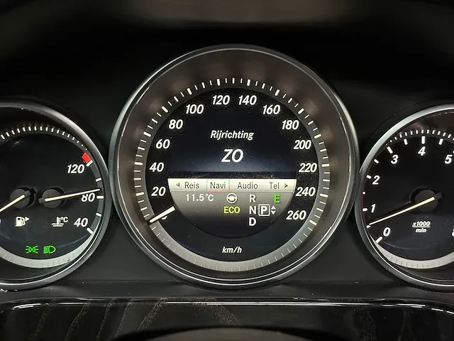 Mercedes-benz e500 amg 4matic 4.6 v8 e-klasse 408pk 2013, h-726-fk - afbeelding 30 van  71