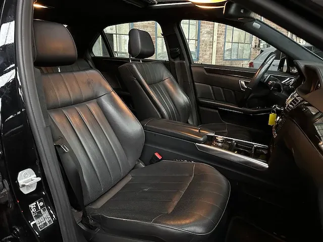 Mercedes-benz e500 amg 4matic 4.6 v8 e-klasse 408pk 2013, h-726-fk - afbeelding 61 van  71