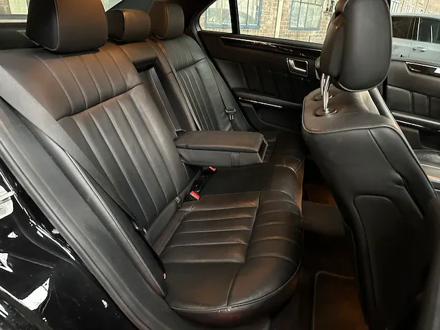 Mercedes-benz e500 amg 4matic 4.6 v8 e-klasse 408pk 2013, h-726-fk - afbeelding 64 van  71