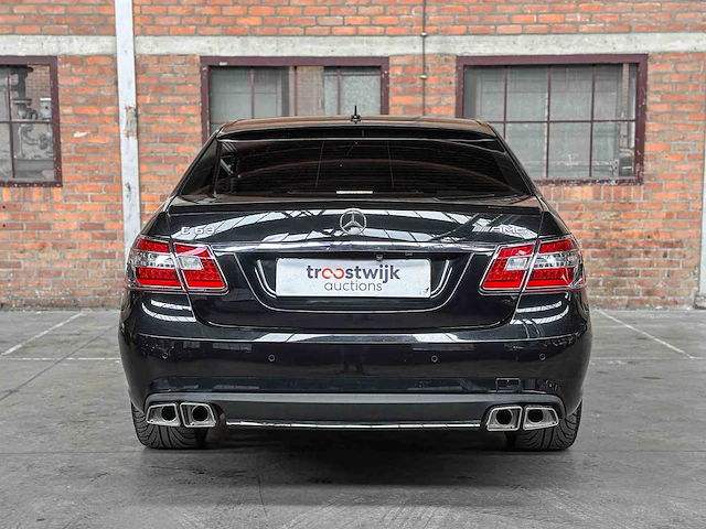Mercedes-benz e500 amg 5.5 v8 388pk 2010 youngtimer - afbeelding 12 van  44
