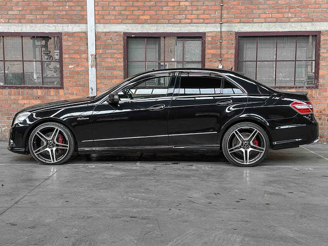 Mercedes-benz e500 amg 5.5 v8 388pk 2010 youngtimer - afbeelding 17 van  44
