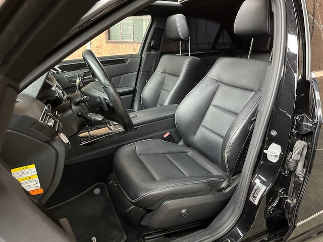 Mercedes-benz e500 amg 5.5 v8 388pk 2010 youngtimer - afbeelding 39 van  44