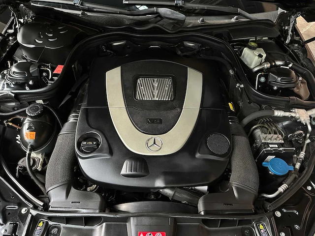 Mercedes-benz e500 amg 5.5 v8 388pk 2010 youngtimer - afbeelding 43 van  44