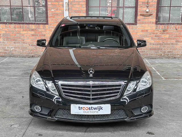 Mercedes-benz e500 amg 5.5 v8 388pk 2010 youngtimer - afbeelding 6 van  44
