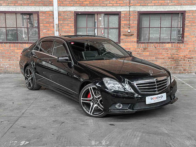 Mercedes-benz e500 amg 5.5 v8 388pk 2010 youngtimer - afbeelding 8 van  44
