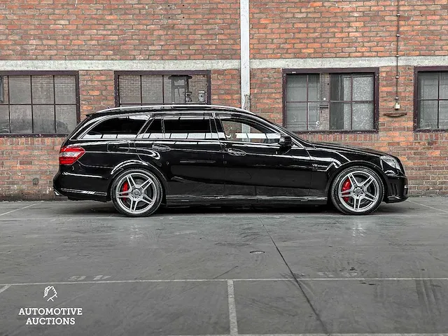 Mercedes-benz e63 amg estate designo 5.5 v8 525pk 2012 - afbeelding 10 van  72