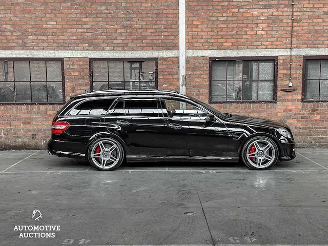 Mercedes-benz e63 amg estate designo 5.5 v8 525pk 2012 - afbeelding 11 van  72