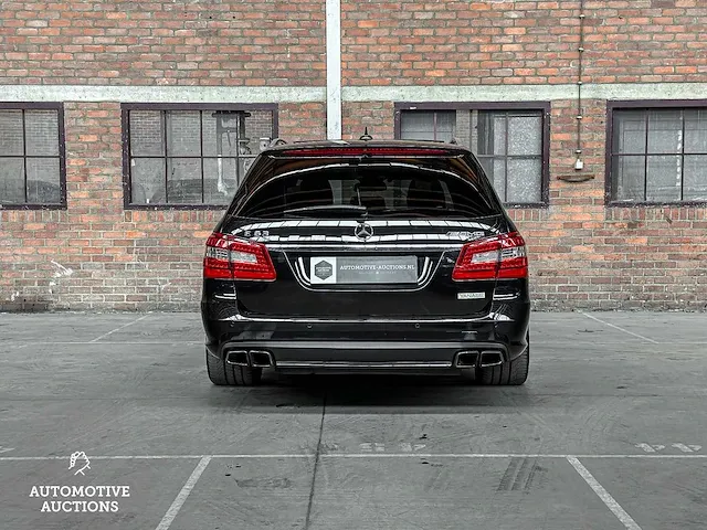 Mercedes-benz e63 amg estate designo 5.5 v8 525pk 2012 - afbeelding 15 van  72