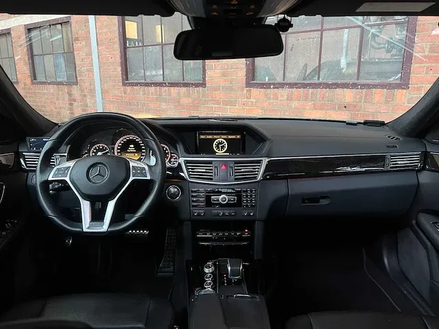 Mercedes-benz e63 amg estate designo 5.5 v8 525pk 2012 - afbeelding 24 van  72