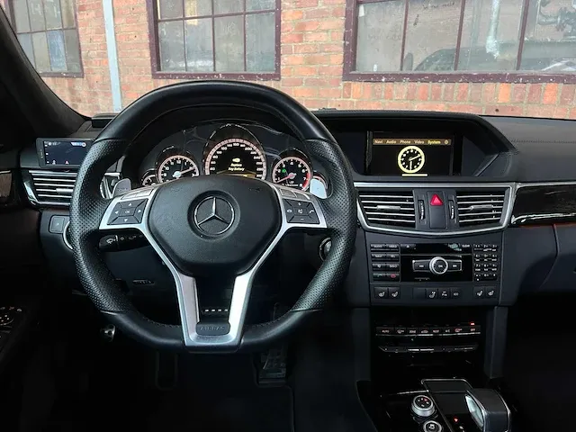 Mercedes-benz e63 amg estate designo 5.5 v8 525pk 2012 - afbeelding 25 van  72
