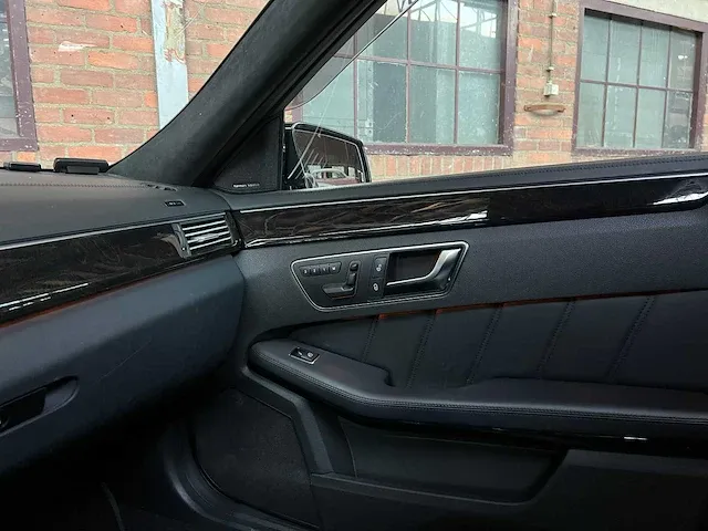 Mercedes-benz e63 amg estate designo 5.5 v8 525pk 2012 - afbeelding 41 van  72