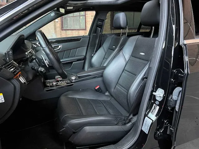 Mercedes-benz e63 amg estate designo 5.5 v8 525pk 2012 - afbeelding 59 van  72