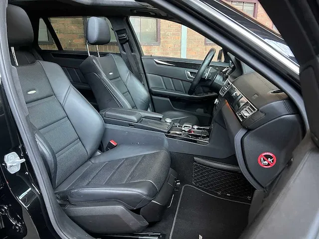 Mercedes-benz e63 amg estate designo 5.5 v8 525pk 2012 - afbeelding 64 van  72