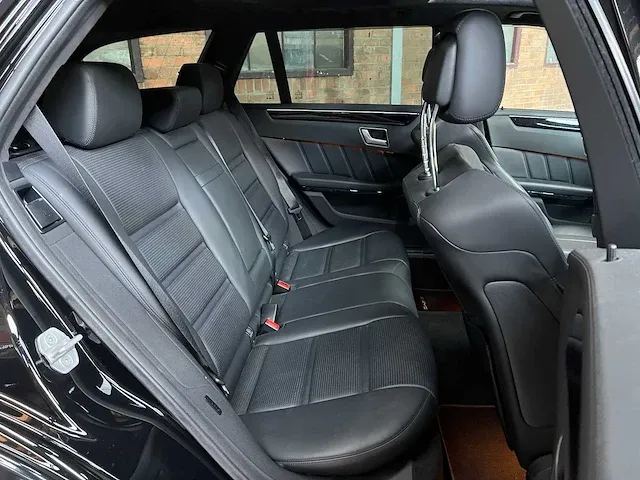 Mercedes-benz e63 amg estate designo 5.5 v8 525pk 2012 - afbeelding 66 van  72
