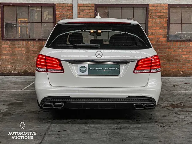 Mercedes-benz e63 estate amg 5.5 v8 4matic e-klasse 557pk 2015 orig-nl, 2-zfk-64 - afbeelding 10 van  72