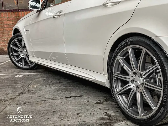 Mercedes-benz e63 estate amg 5.5 v8 4matic e-klasse 557pk 2015 orig-nl, 2-zfk-64 - afbeelding 15 van  72