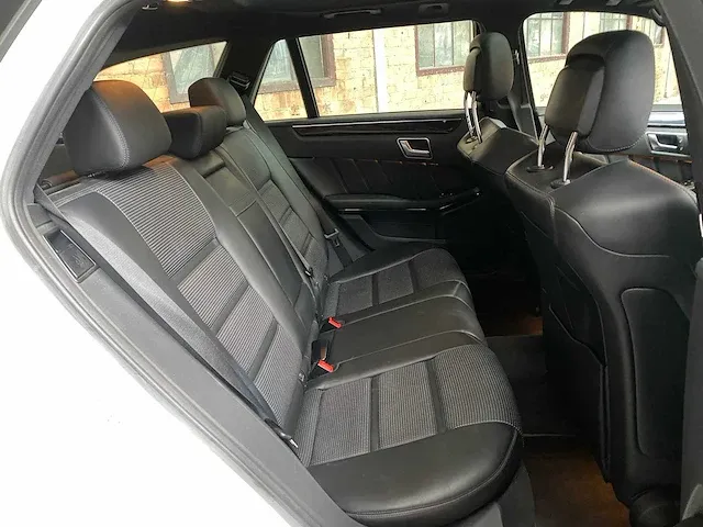Mercedes-benz e63 estate amg 5.5 v8 4matic e-klasse 557pk 2015 orig-nl, 2-zfk-64 - afbeelding 61 van  72