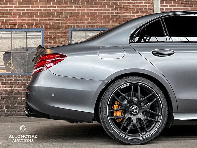 Mercedes-benz e63s amg 4matic edition one track pace e-klasse sedan 612pk 2018, g-808-fx - afbeelding 11 van  68
