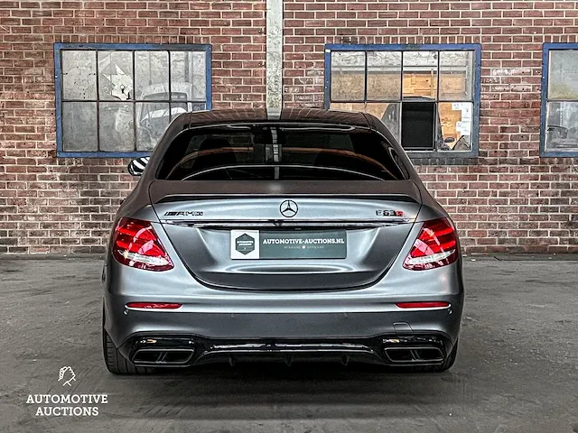 Mercedes-benz e63s amg 4matic edition one track pace e-klasse sedan 612pk 2018, g-808-fx - afbeelding 17 van  68