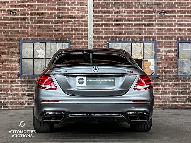 Mercedes-benz e63s amg 4matic edition one track pace e-klasse sedan 612pk 2018, g-808-fx - afbeelding 18 van  68
