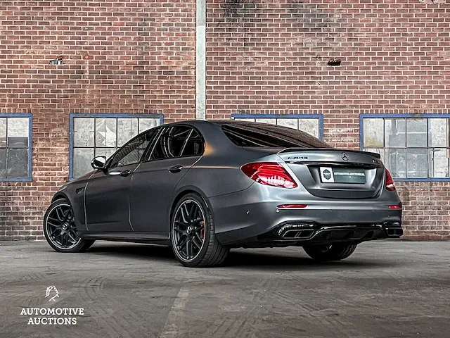 Mercedes-benz e63s amg 4matic edition one track pace e-klasse sedan 612pk 2018, g-808-fx - afbeelding 24 van  68