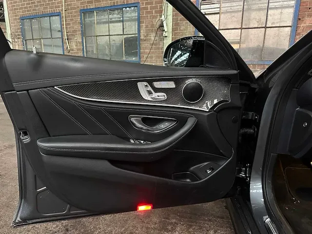 Mercedes-benz e63s amg estate 4.0 v8 4matic premium plus 612pk 2017 e-klasse, xb-938-p - afbeelding 53 van  76