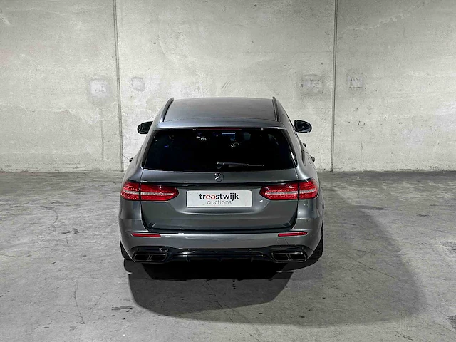 Mercedes-benz e63s estate amg 4.0 v8 4matic premium plus 612pk 2017 e-klasse, nl-kenteken - afbeelding 6 van  47